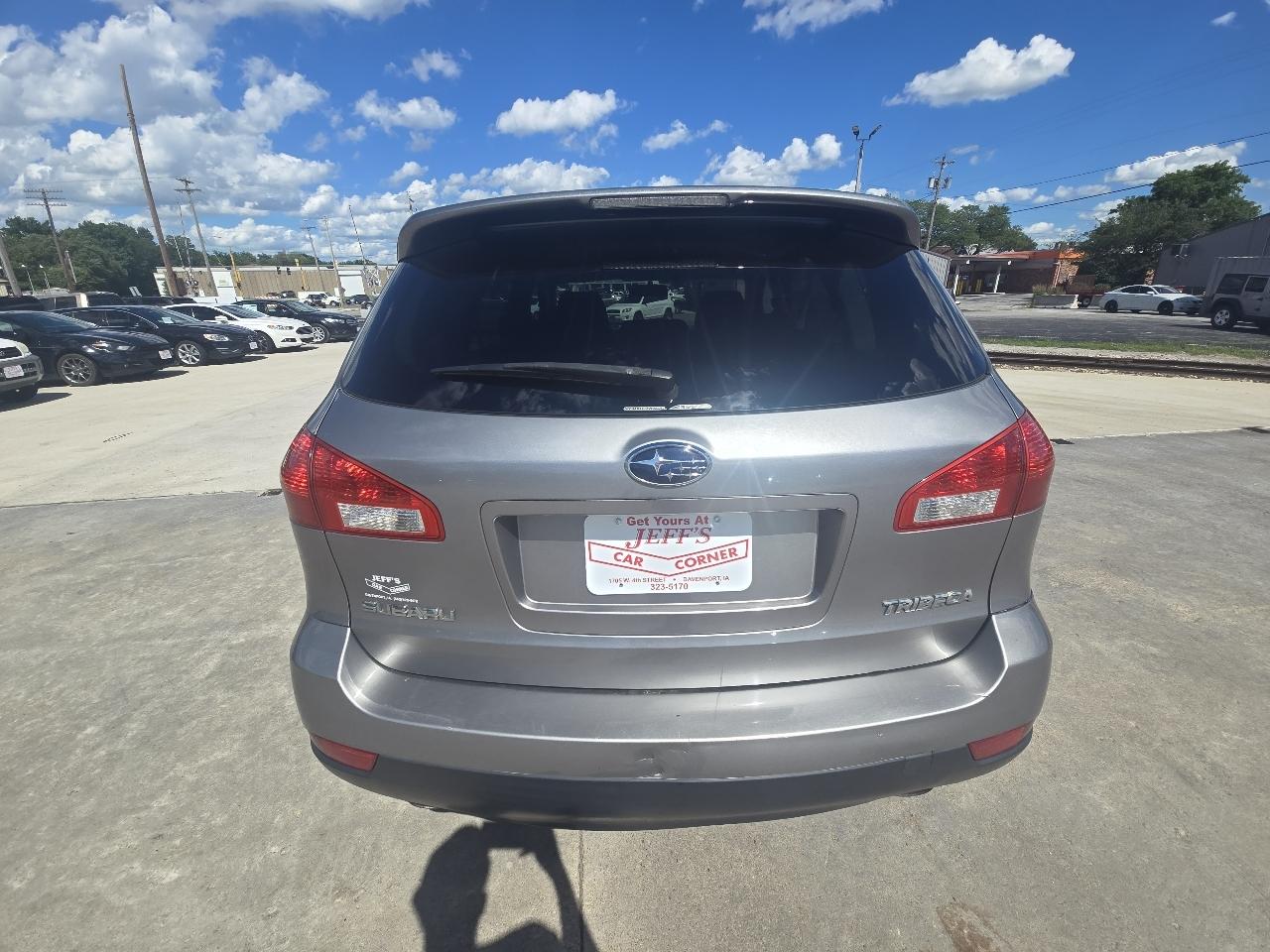 Subaru Tribeca 5-Passenger 2008