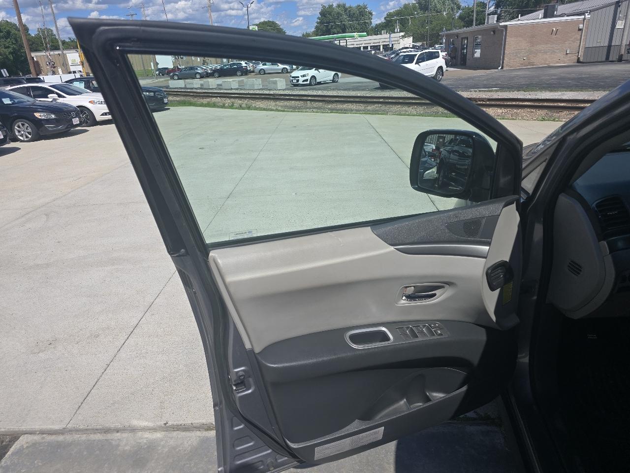 Subaru Tribeca 5-Passenger 2008