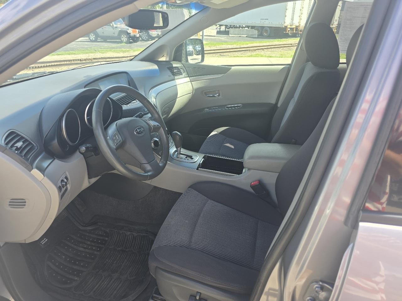 Subaru Tribeca 5-Passenger 2008