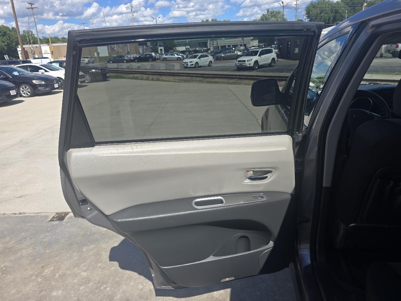 Subaru Tribeca 5-Passenger 2008
