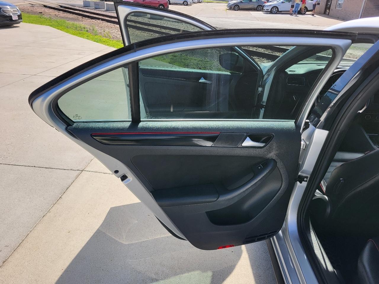Volkswagen Jetta GLI SEL 6A 2015