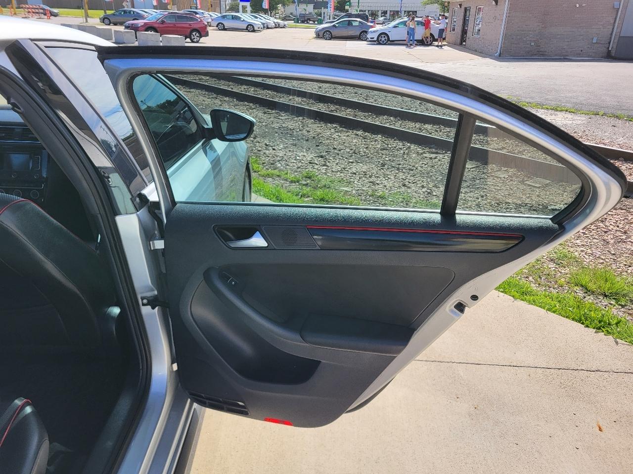 Volkswagen Jetta GLI SEL 6A 2015