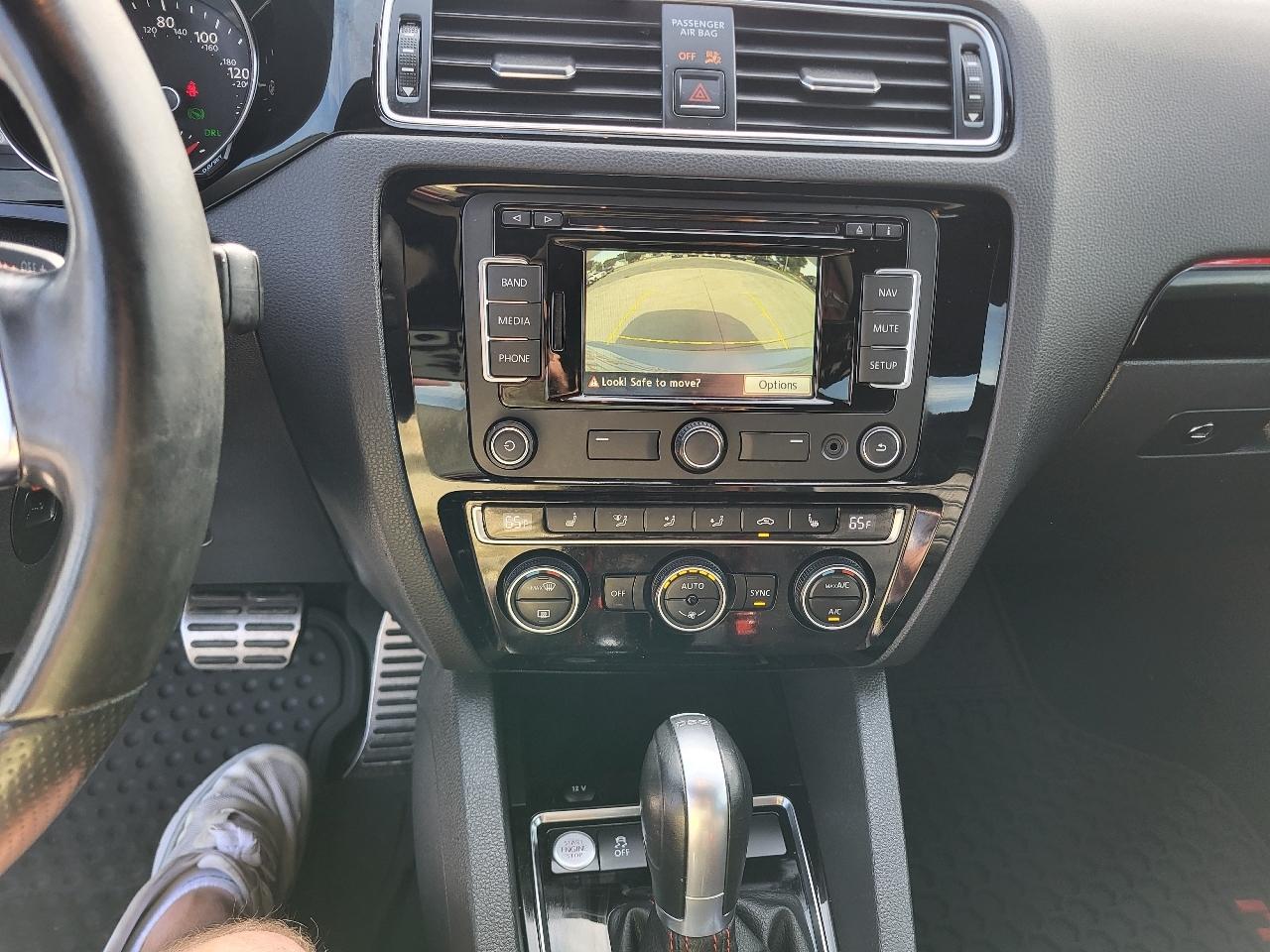 Volkswagen Jetta GLI SEL 6A 2015