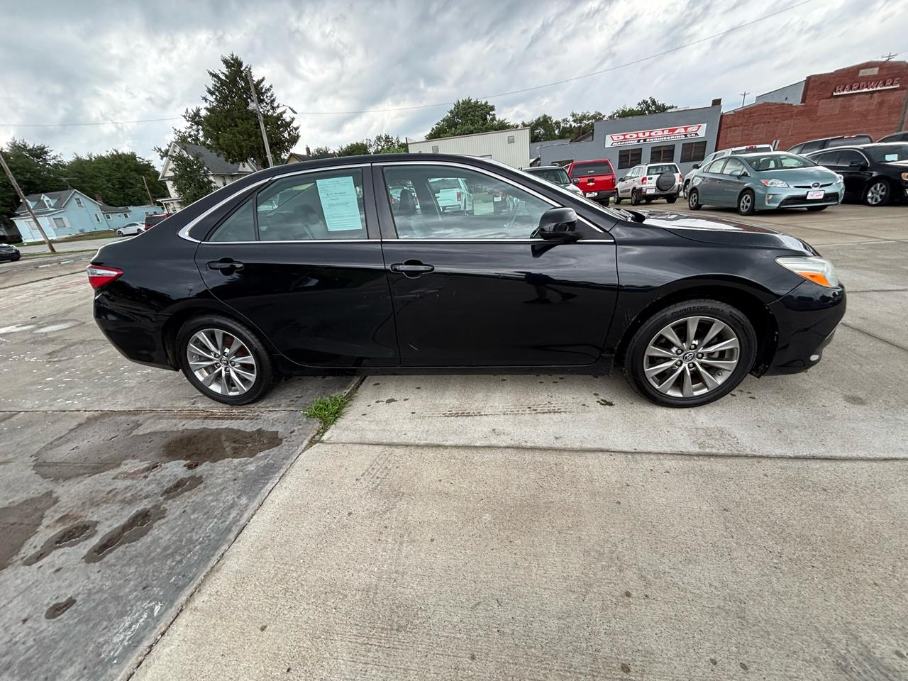 Toyota Camry XLE 2017