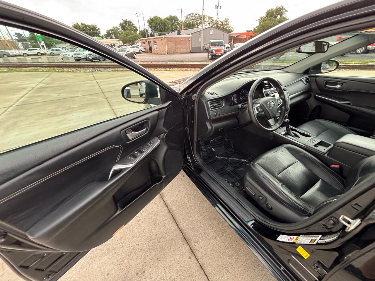 Toyota Camry XLE 2017