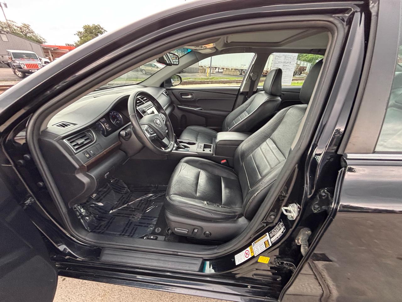 Toyota Camry XLE 2017