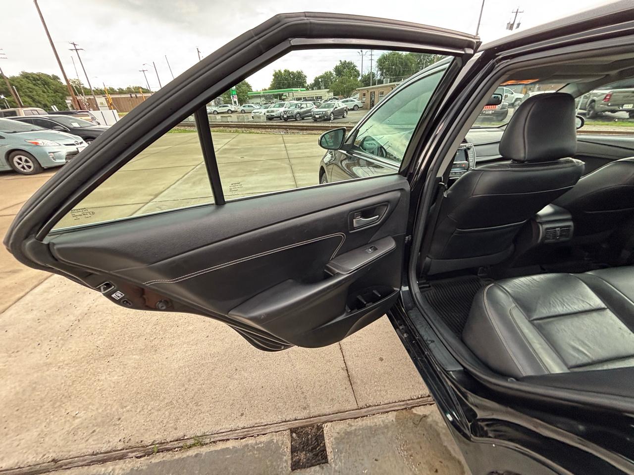 Toyota Camry XLE 2017
