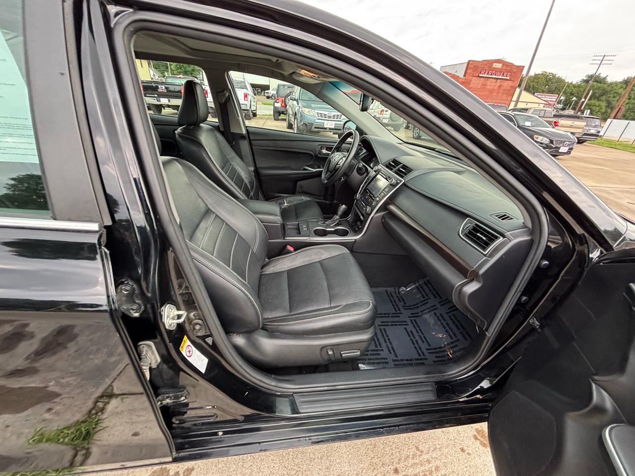 Toyota Camry XLE 2017