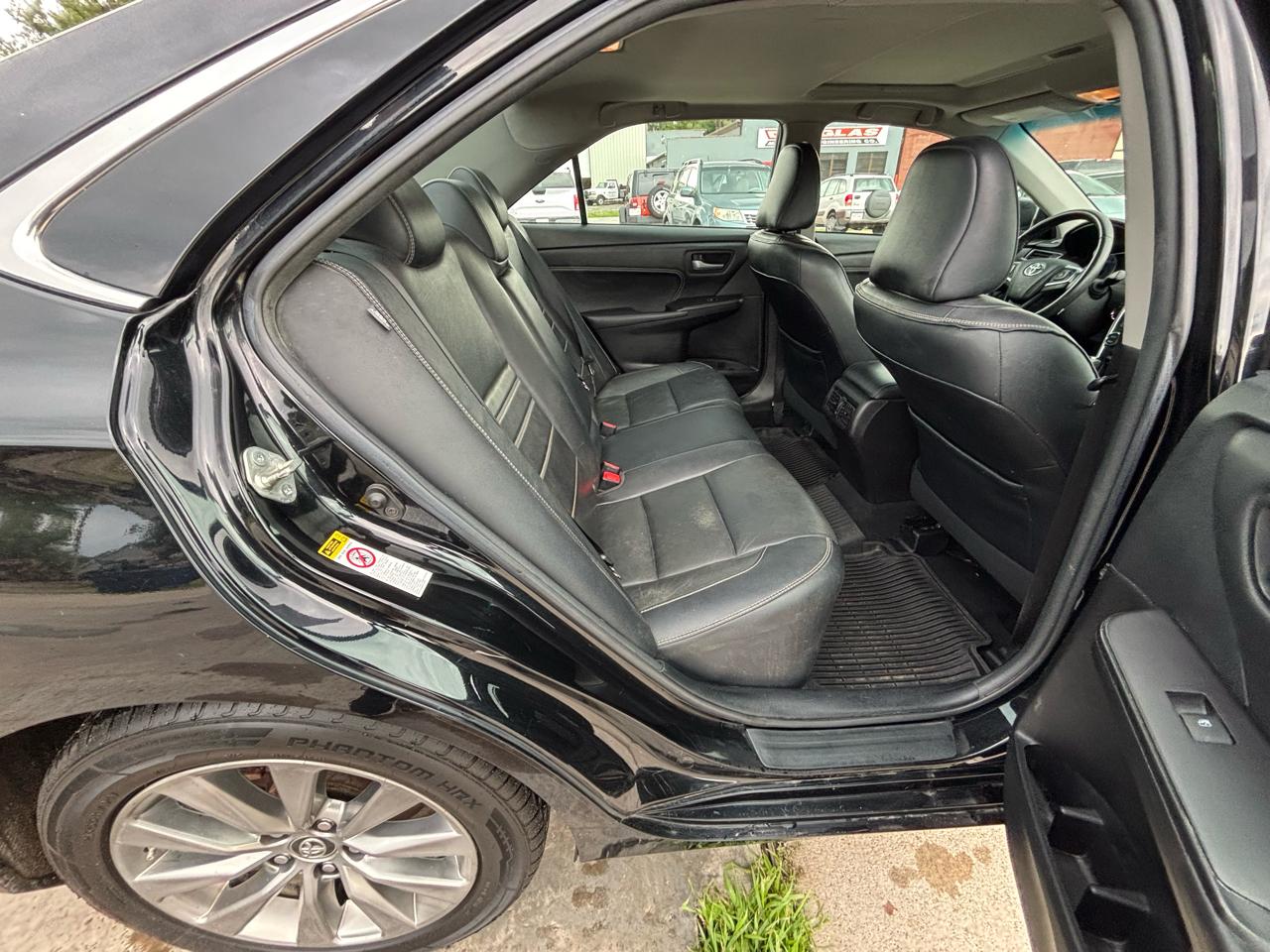 Toyota Camry XLE 2017