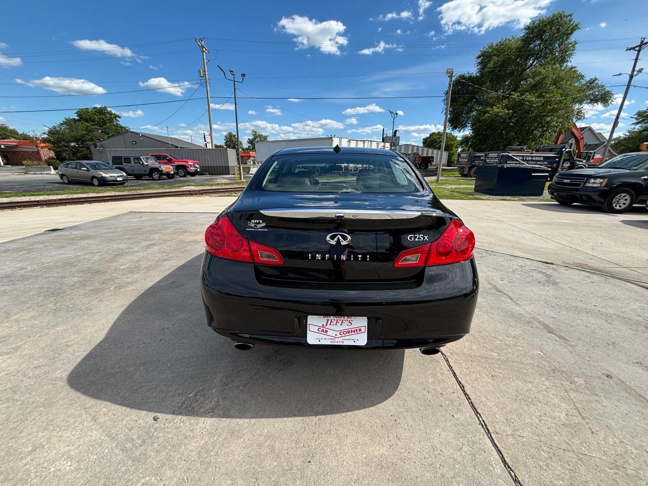 Infiniti G Sedan G25x AWD 2011