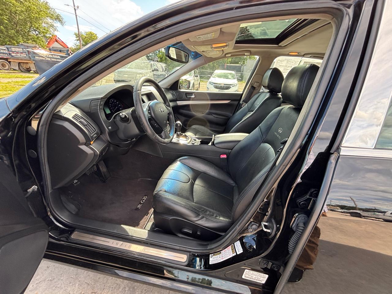 Infiniti G Sedan G25x AWD 2011