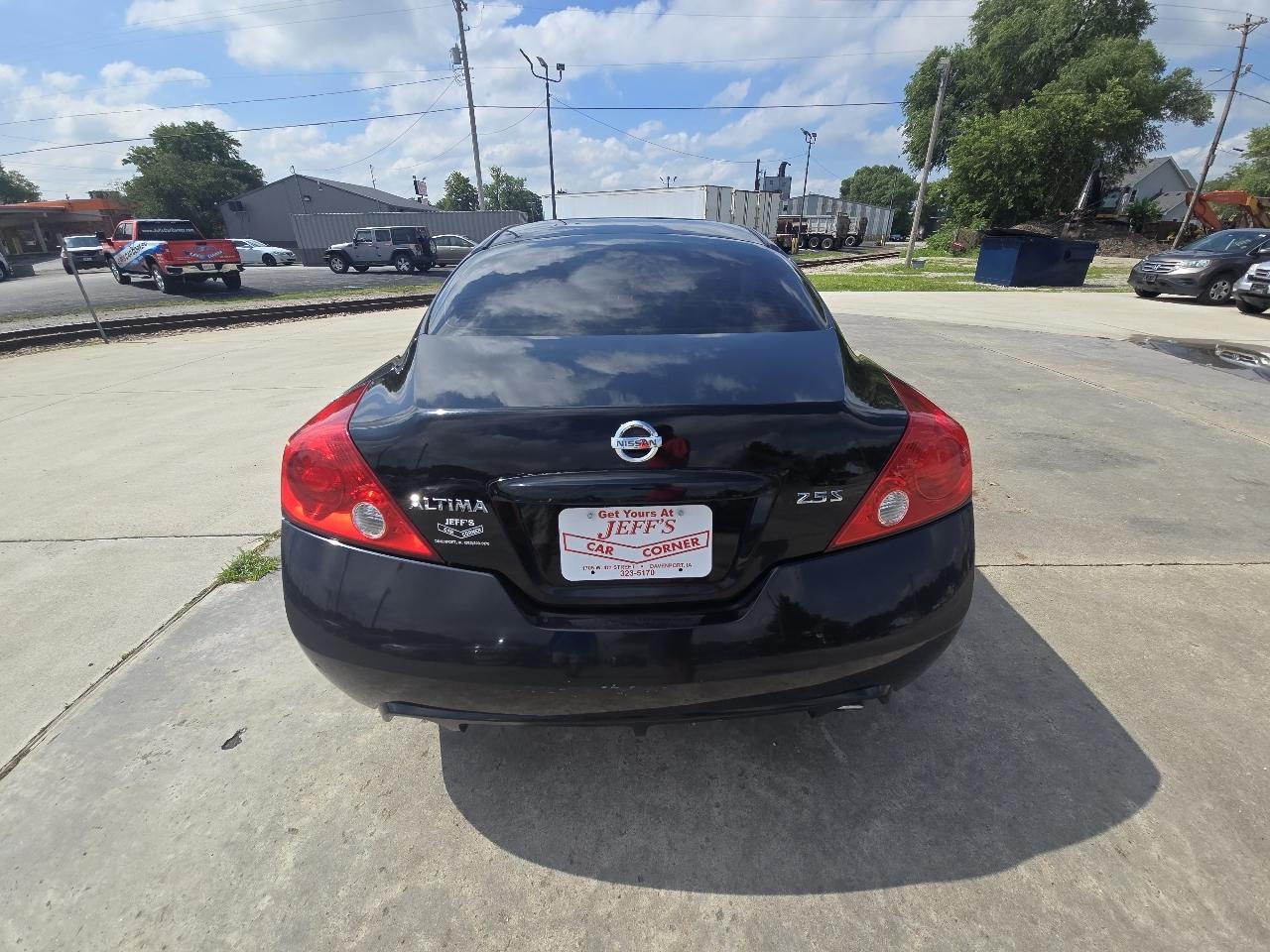 Nissan Altima 2.5 S CVT Coupe 2013