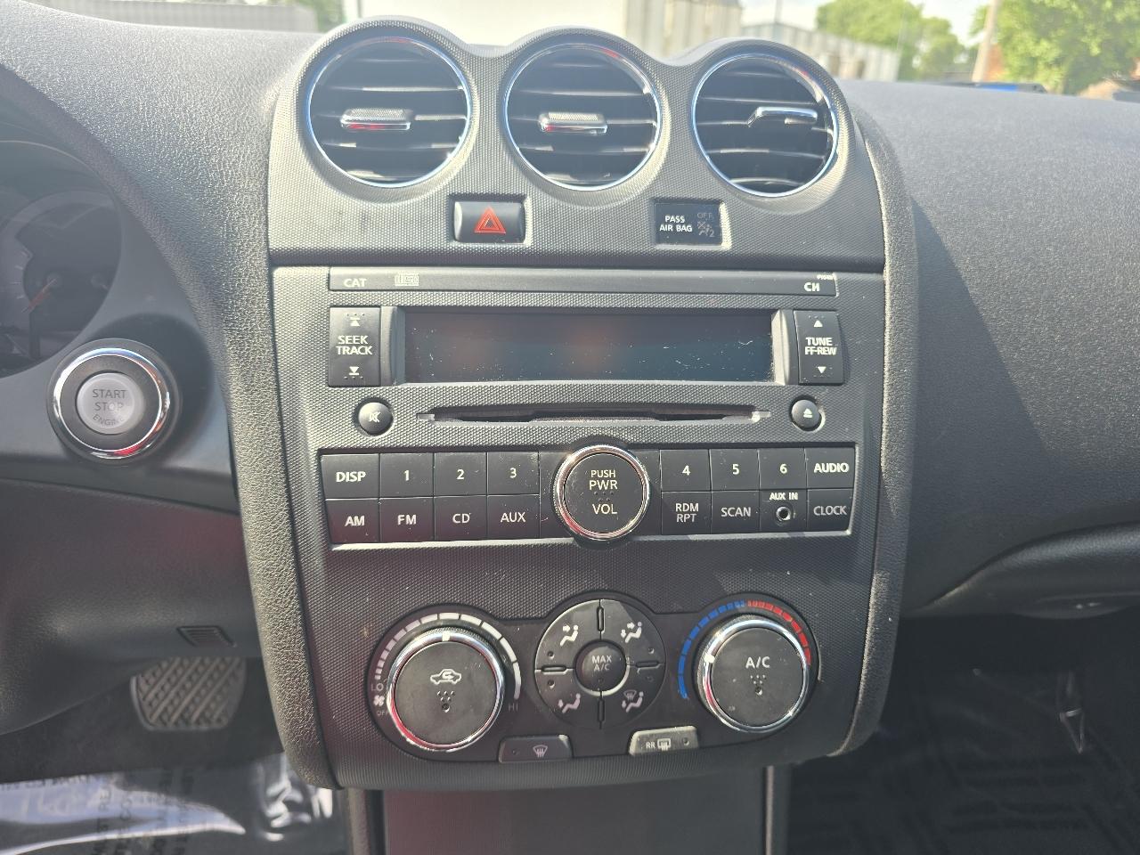 Nissan Altima 2.5 S CVT Coupe 2013