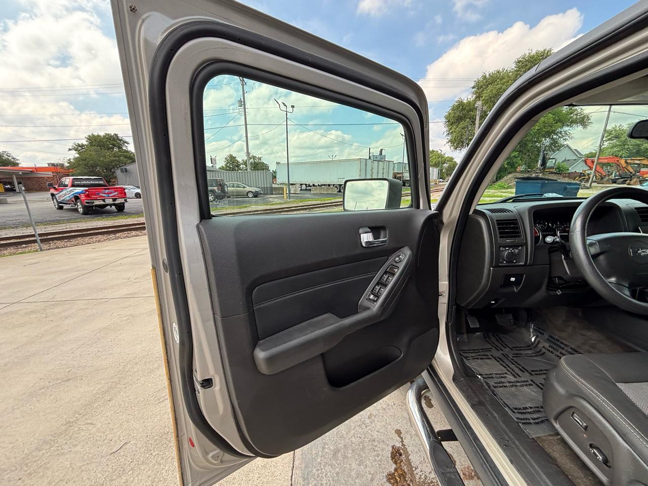 HUMMER H3 Base 2009