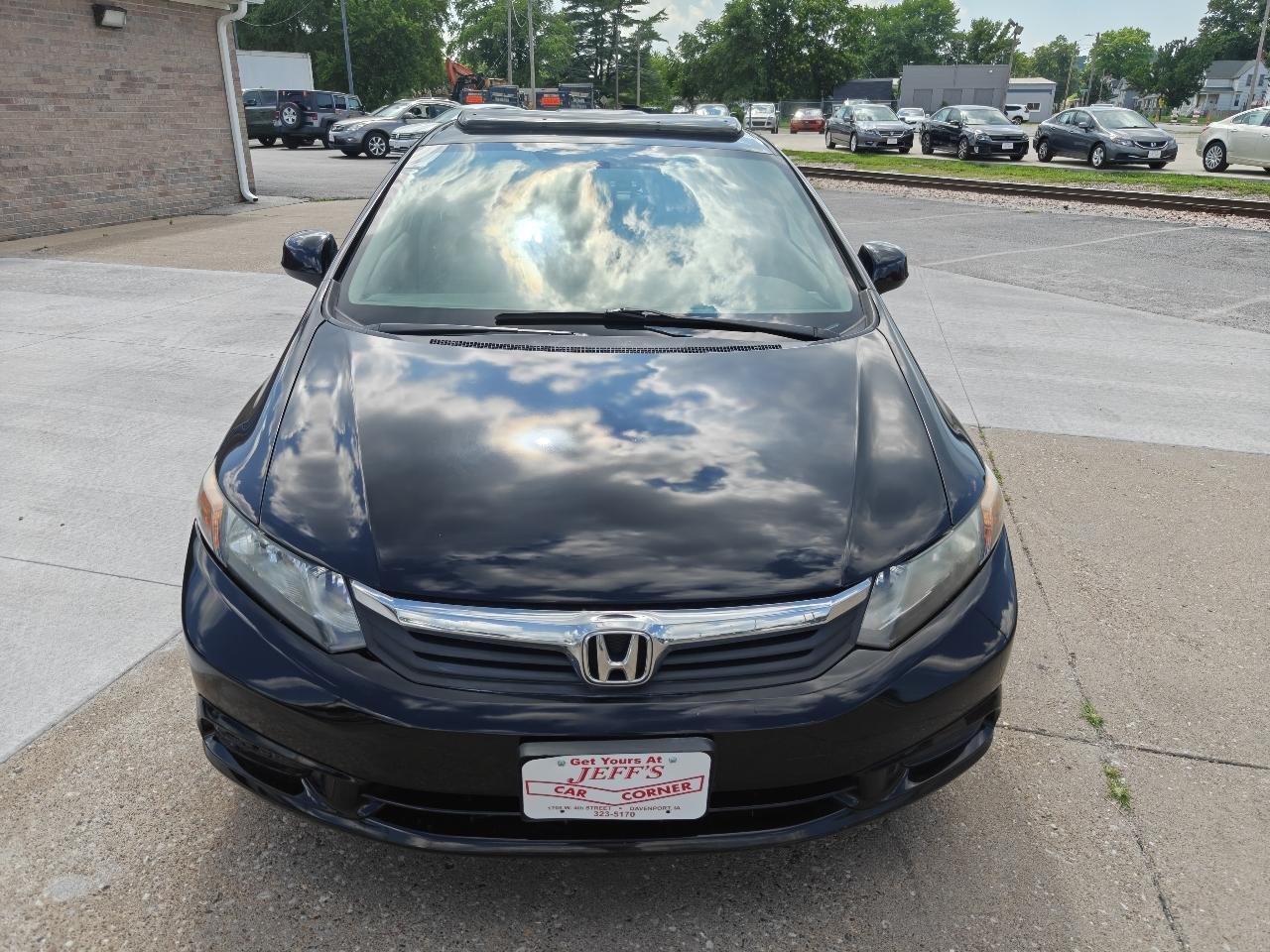 Honda Civic EX-L Sedan 5-Speed AT 2012