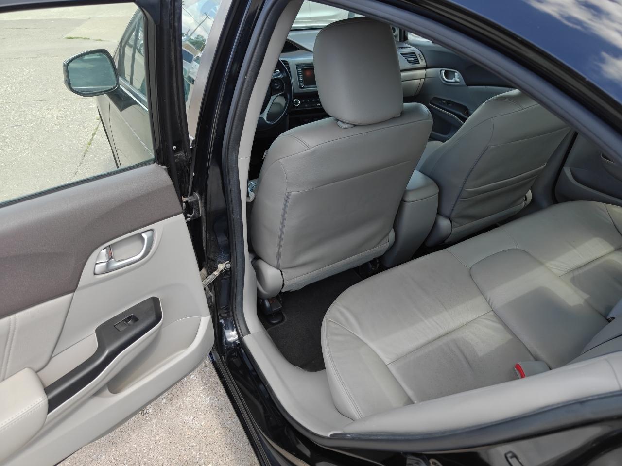 Honda Civic EX-L Sedan 5-Speed AT 2012