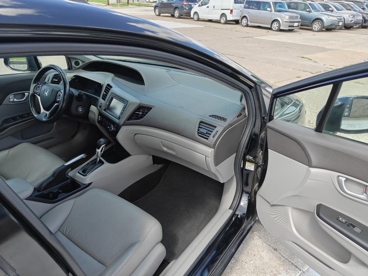 Honda Civic EX-L Sedan 5-Speed AT 2012