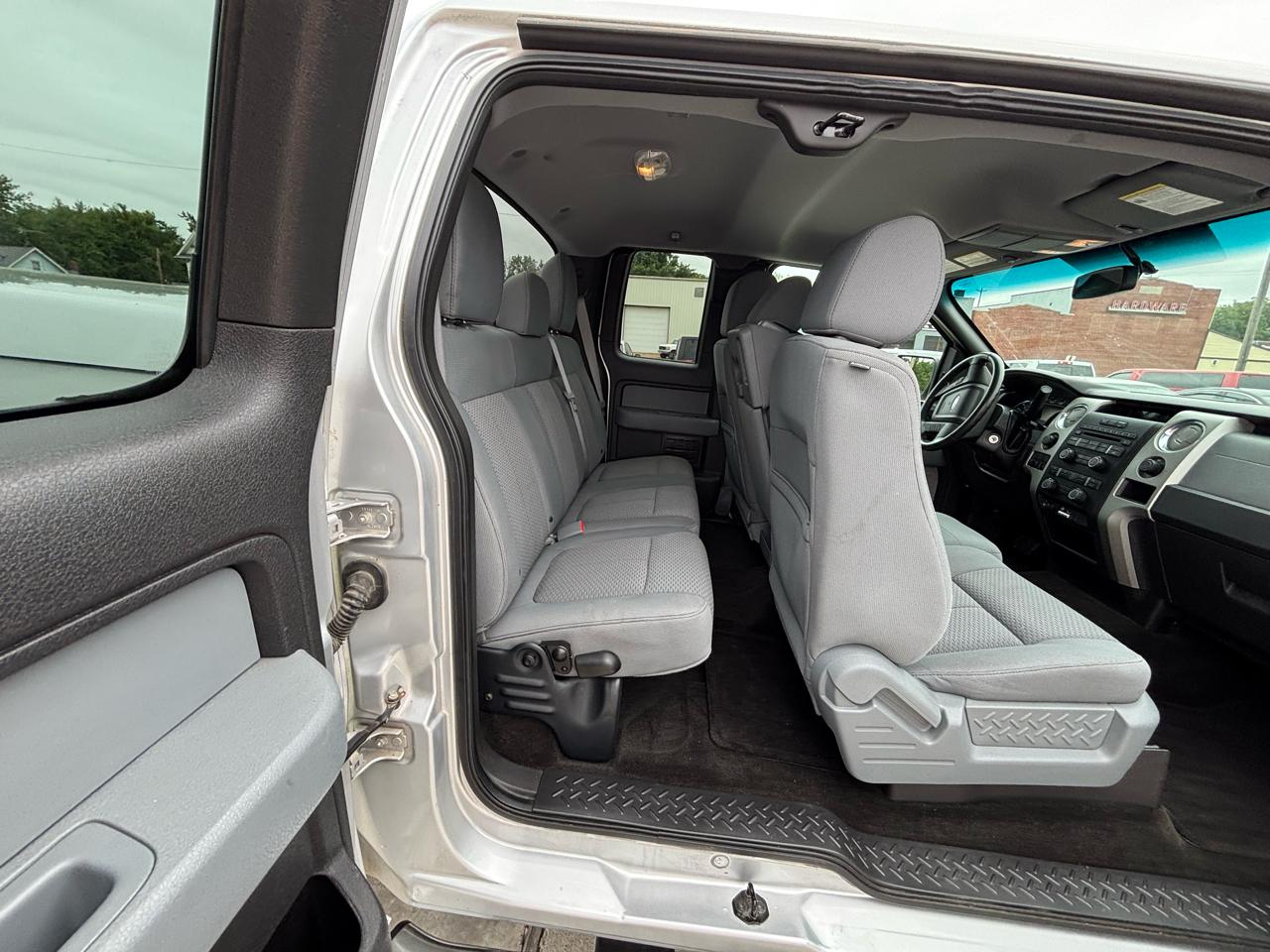 Ford F-150 XLT SuperCab 8-ft. Bed 2WD 2012
