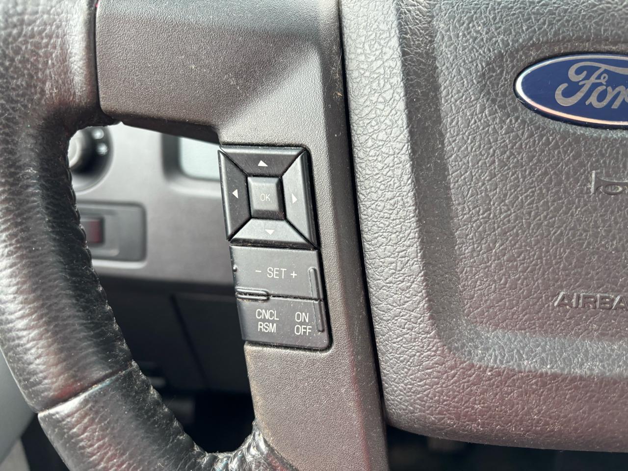 Ford F-150 XLT SuperCab 8-ft. Bed 2WD 2012