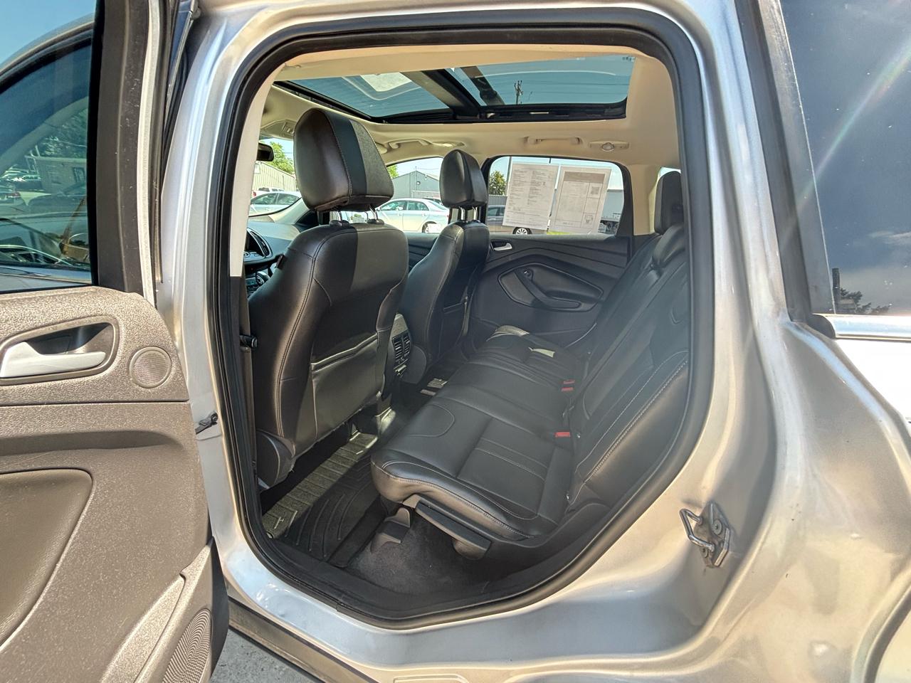 Ford Escape Titanium 4WD 2013