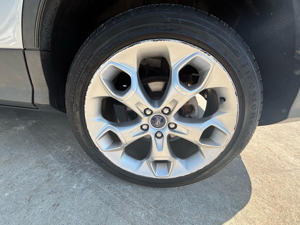 Ford Escape Titanium 4WD 2013