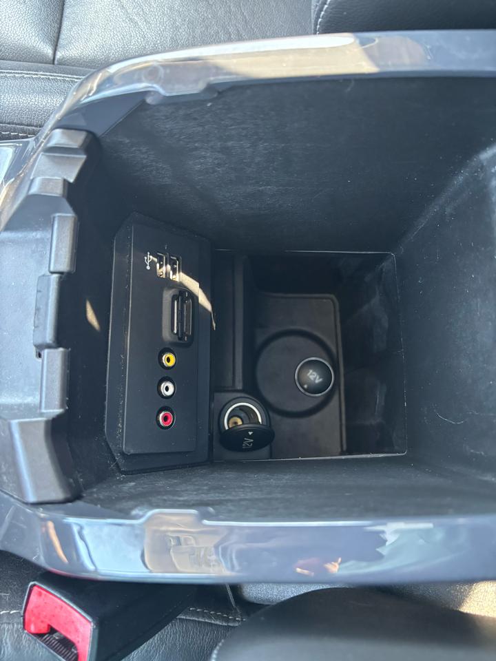 Ford Escape Titanium 4WD 2013