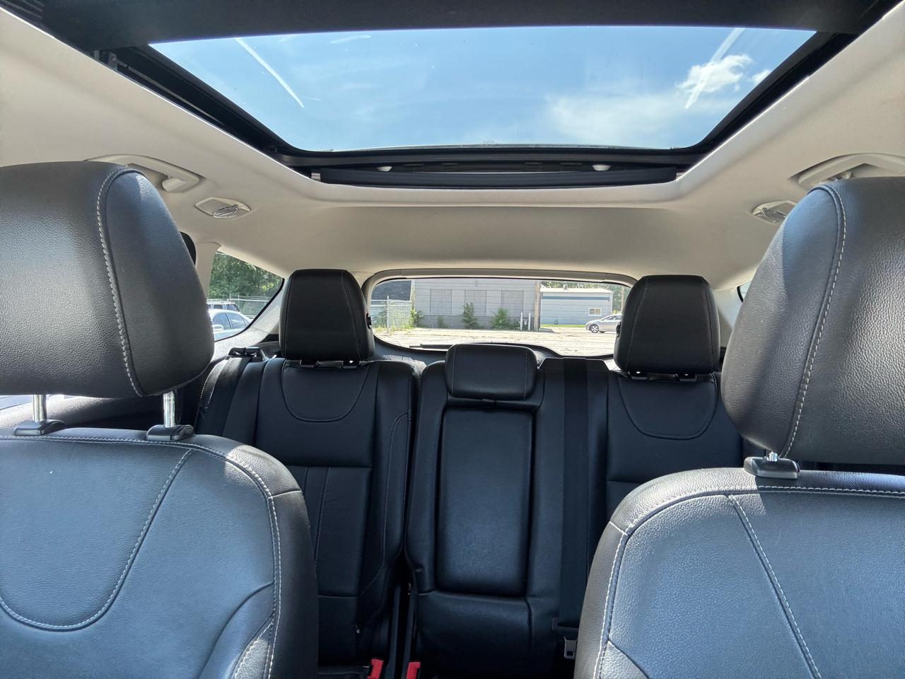 Ford Escape Titanium 4WD 2013