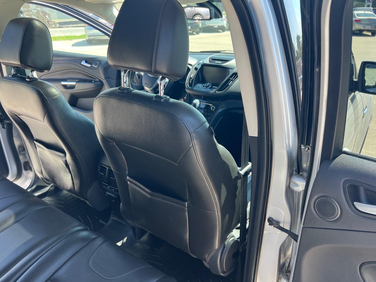 Ford Escape Titanium 4WD 2013