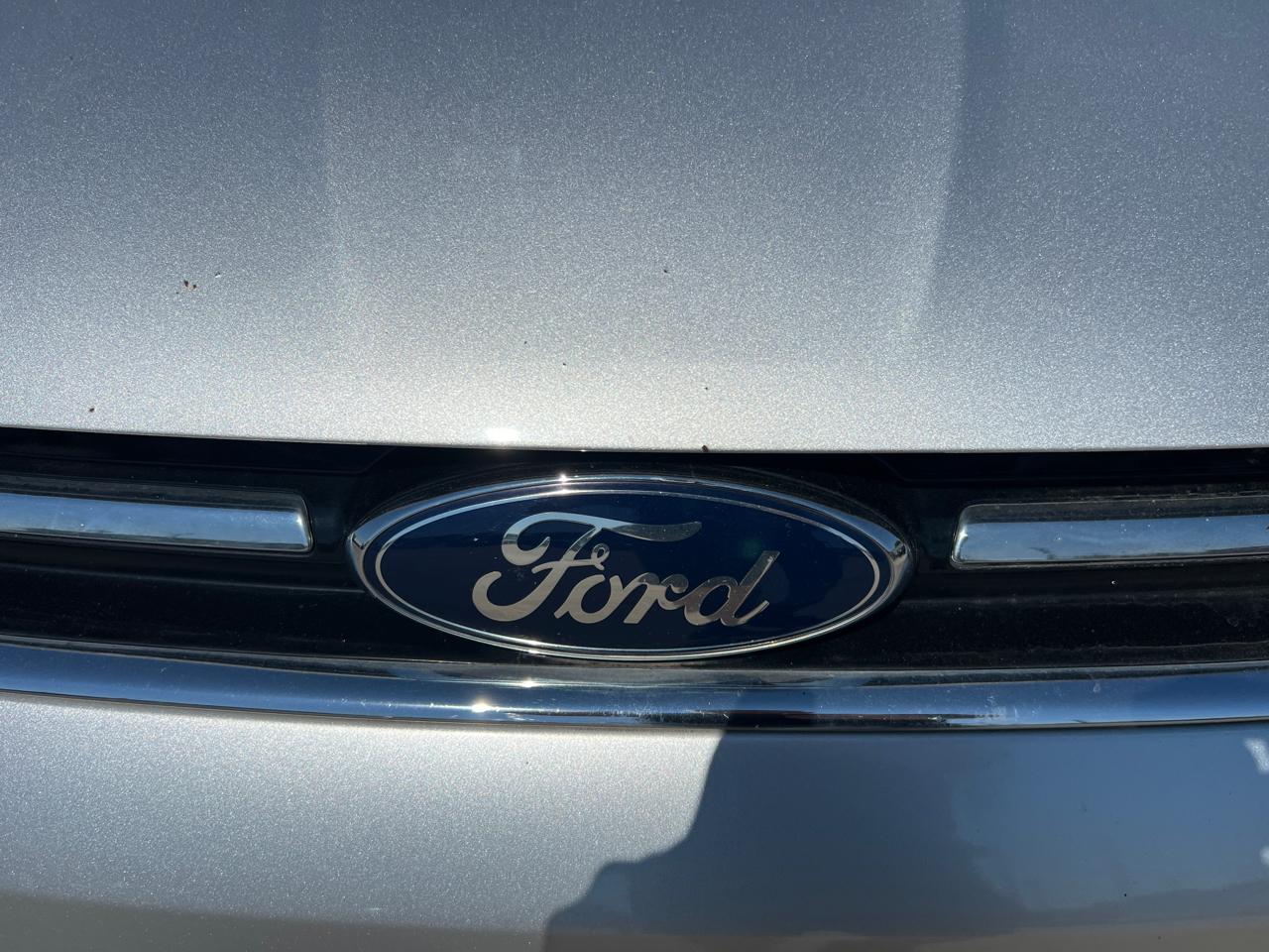 Ford Escape Titanium 4WD 2013