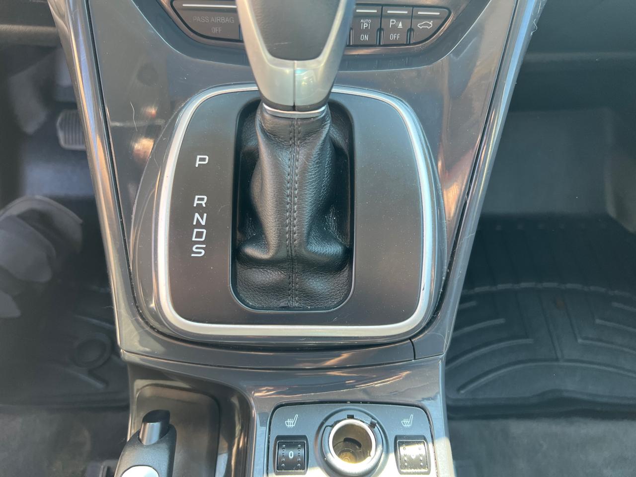Ford Escape Titanium 4WD 2013
