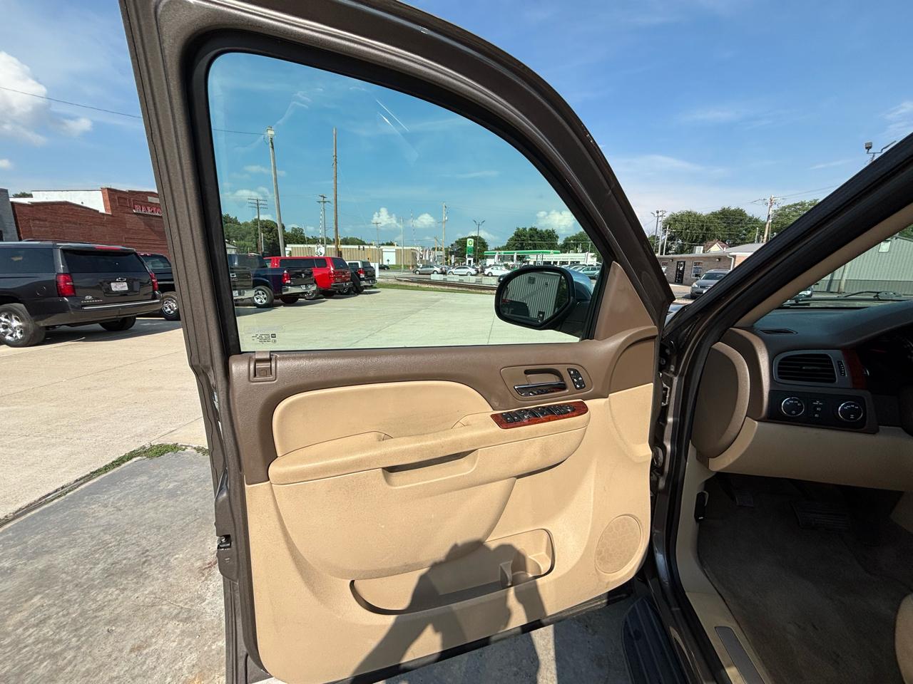 Chevrolet Suburban LTZ 1500 4WD 2013
