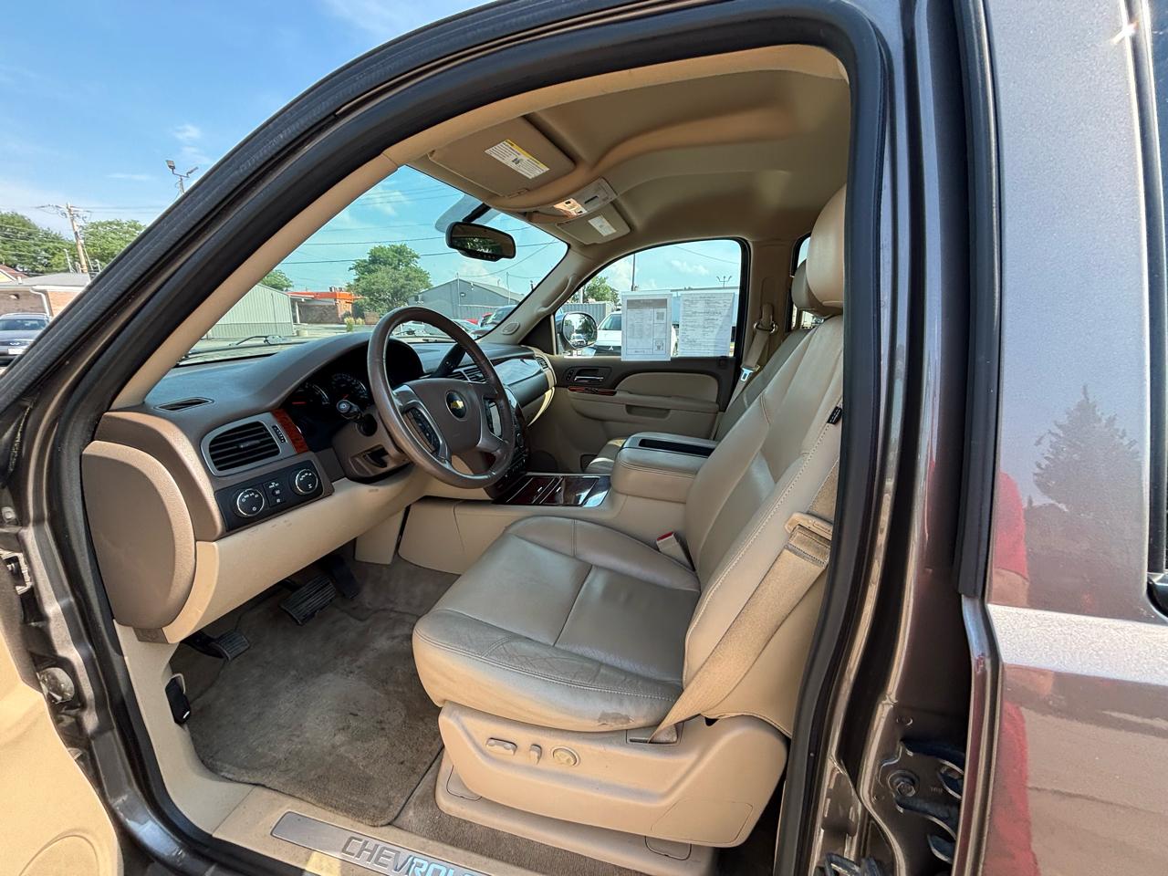 Chevrolet Suburban LTZ 1500 4WD 2013