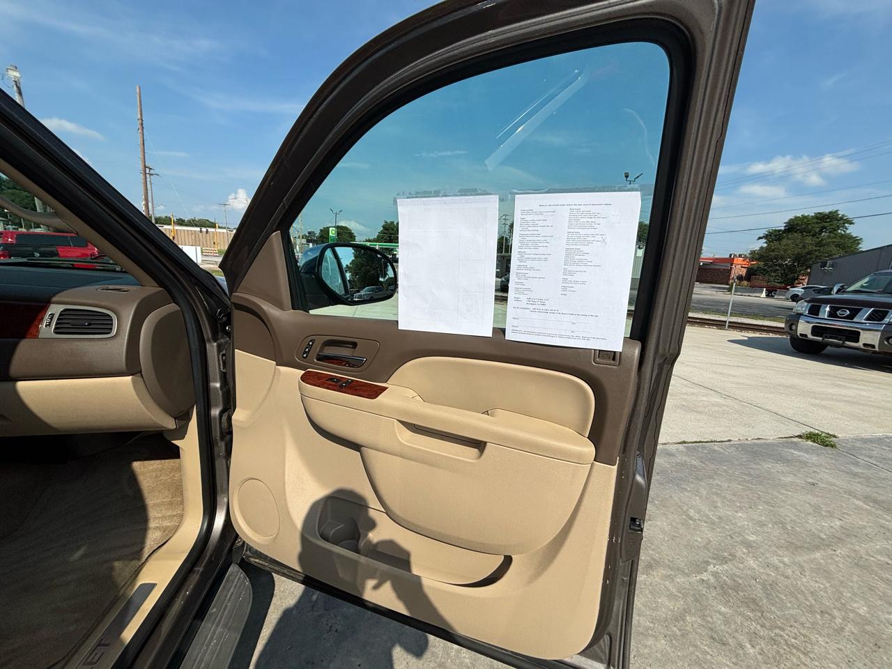 Chevrolet Suburban LTZ 1500 4WD 2013