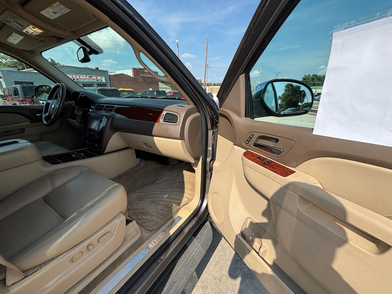 Chevrolet Suburban LTZ 1500 4WD 2013