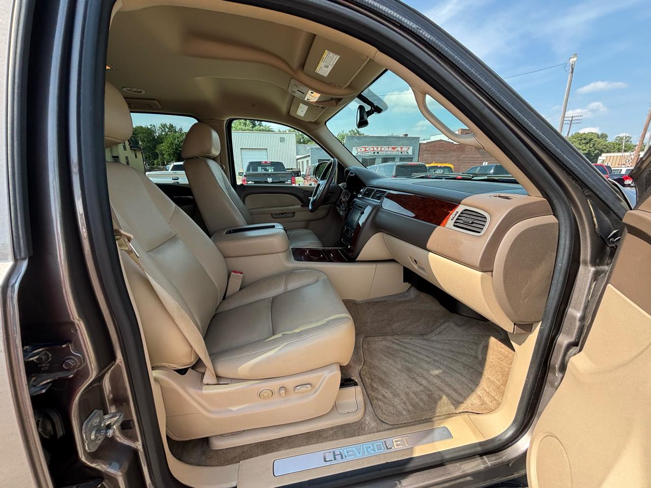 Chevrolet Suburban LTZ 1500 4WD 2013
