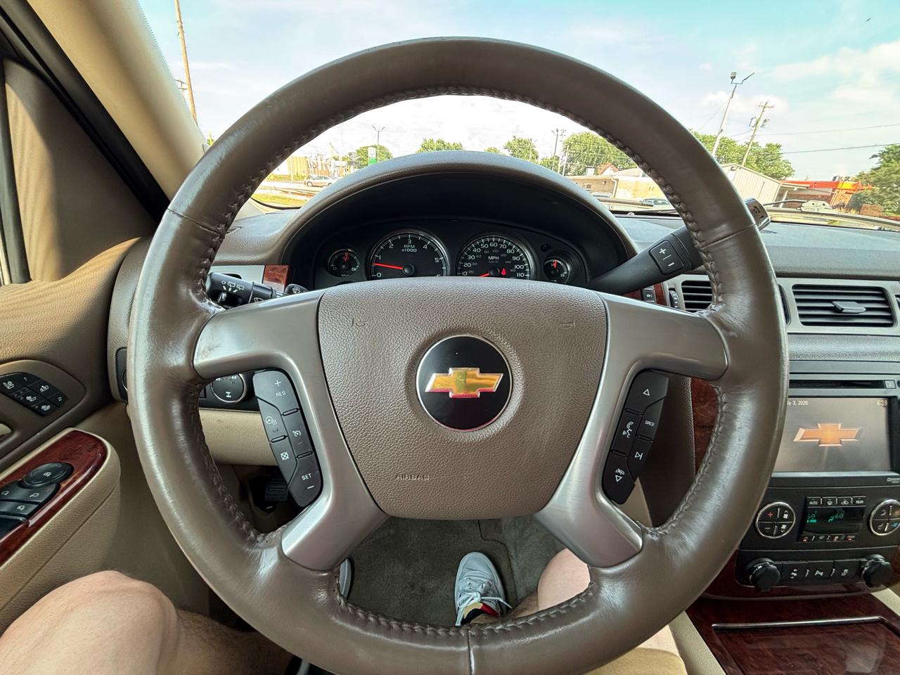Chevrolet Suburban LTZ 1500 4WD 2013