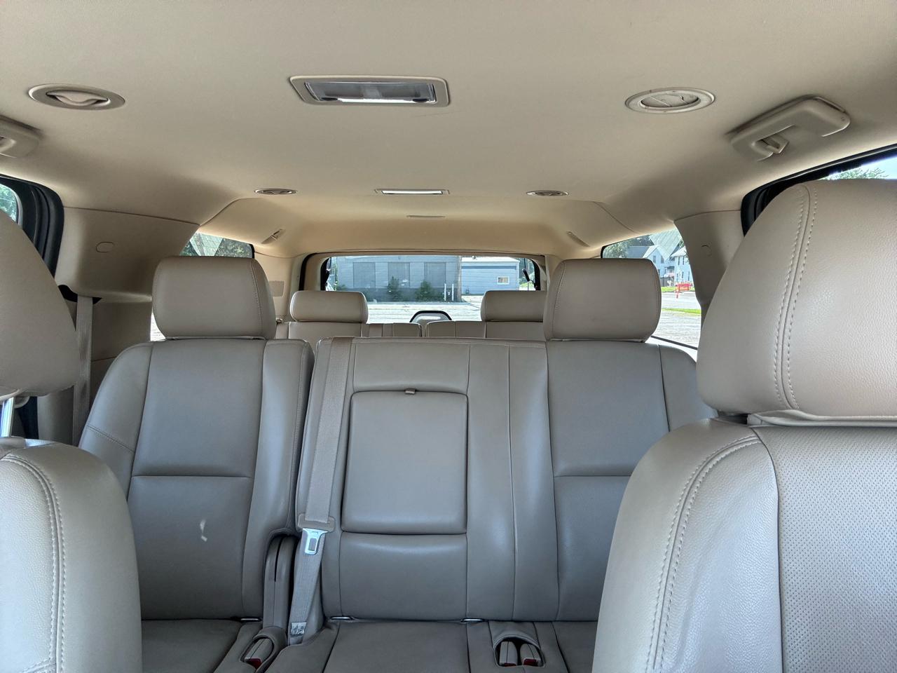 Chevrolet Suburban LTZ 1500 4WD 2013