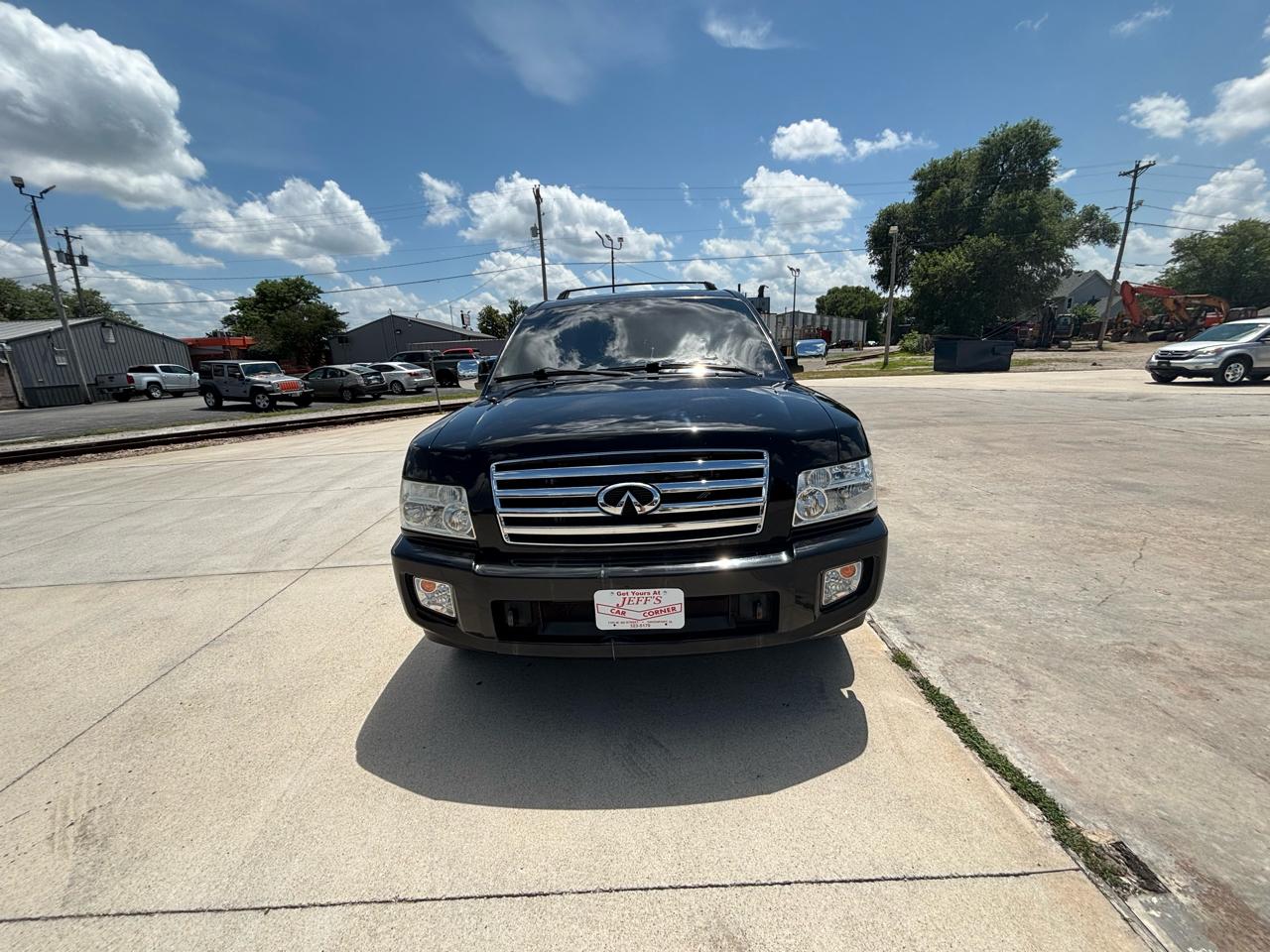 Infiniti QX56 AWD 2004
