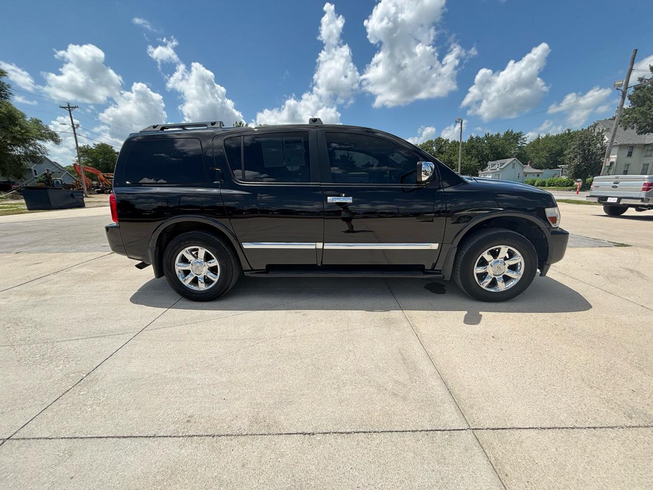 Infiniti QX56 AWD 2004