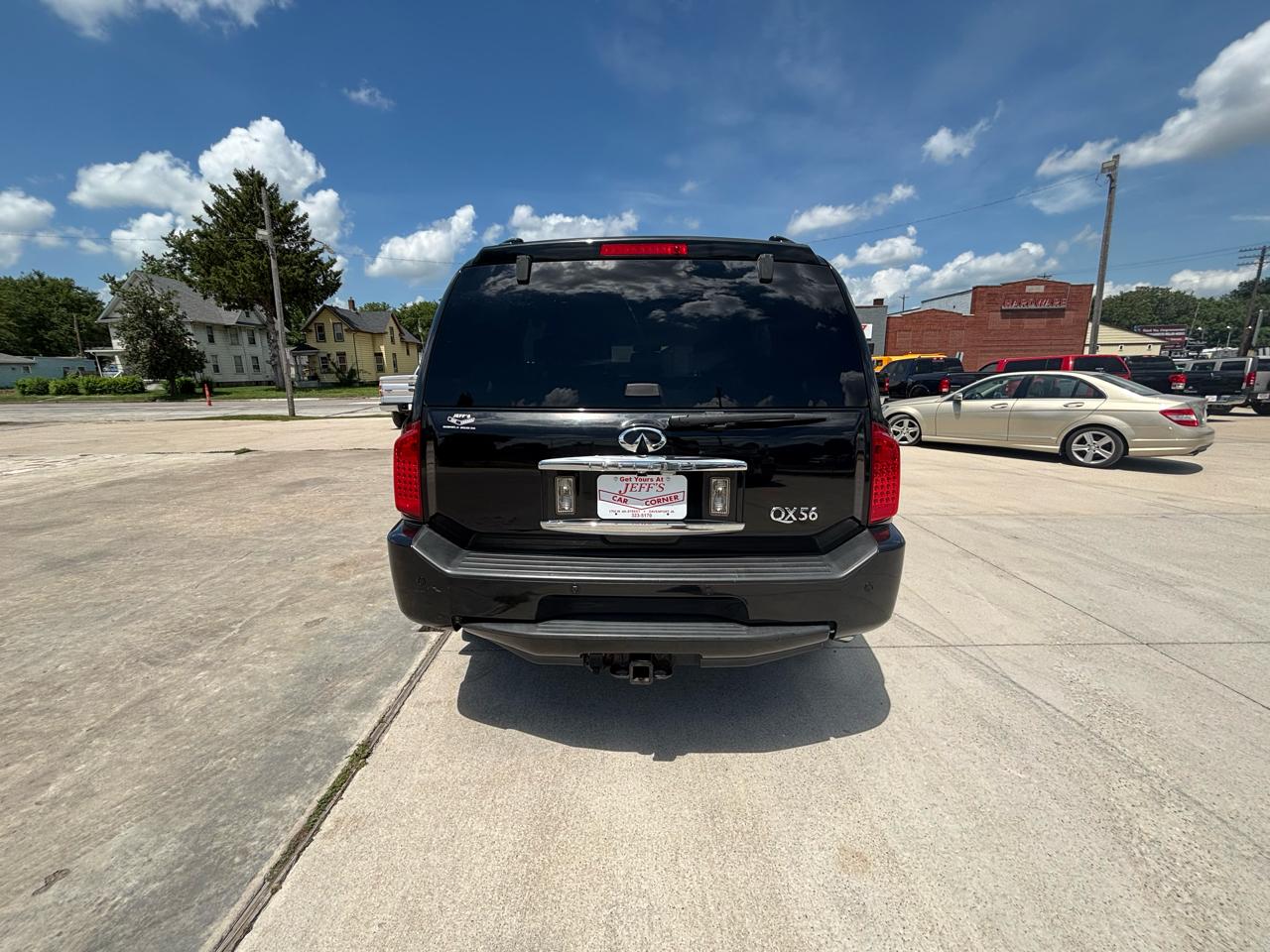 Infiniti QX56 AWD 2004