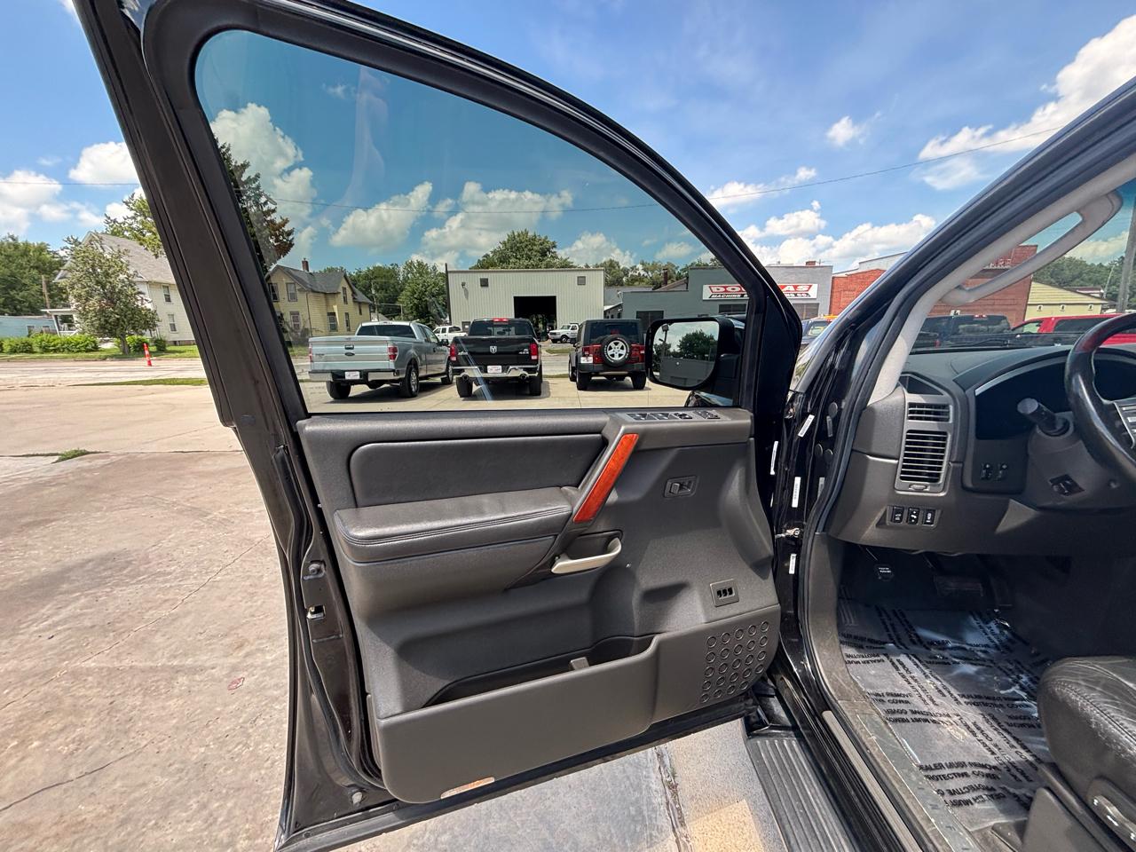 Infiniti QX56 AWD 2004