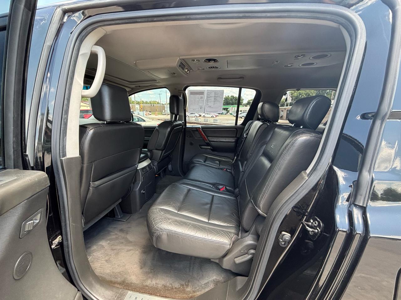 Infiniti QX56 AWD 2004