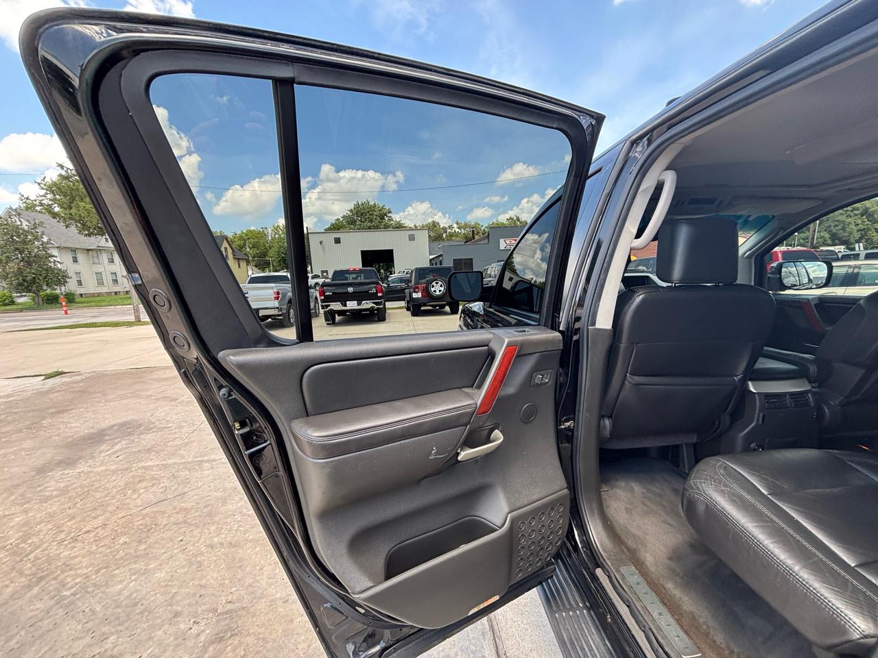 Infiniti QX56 AWD 2004
