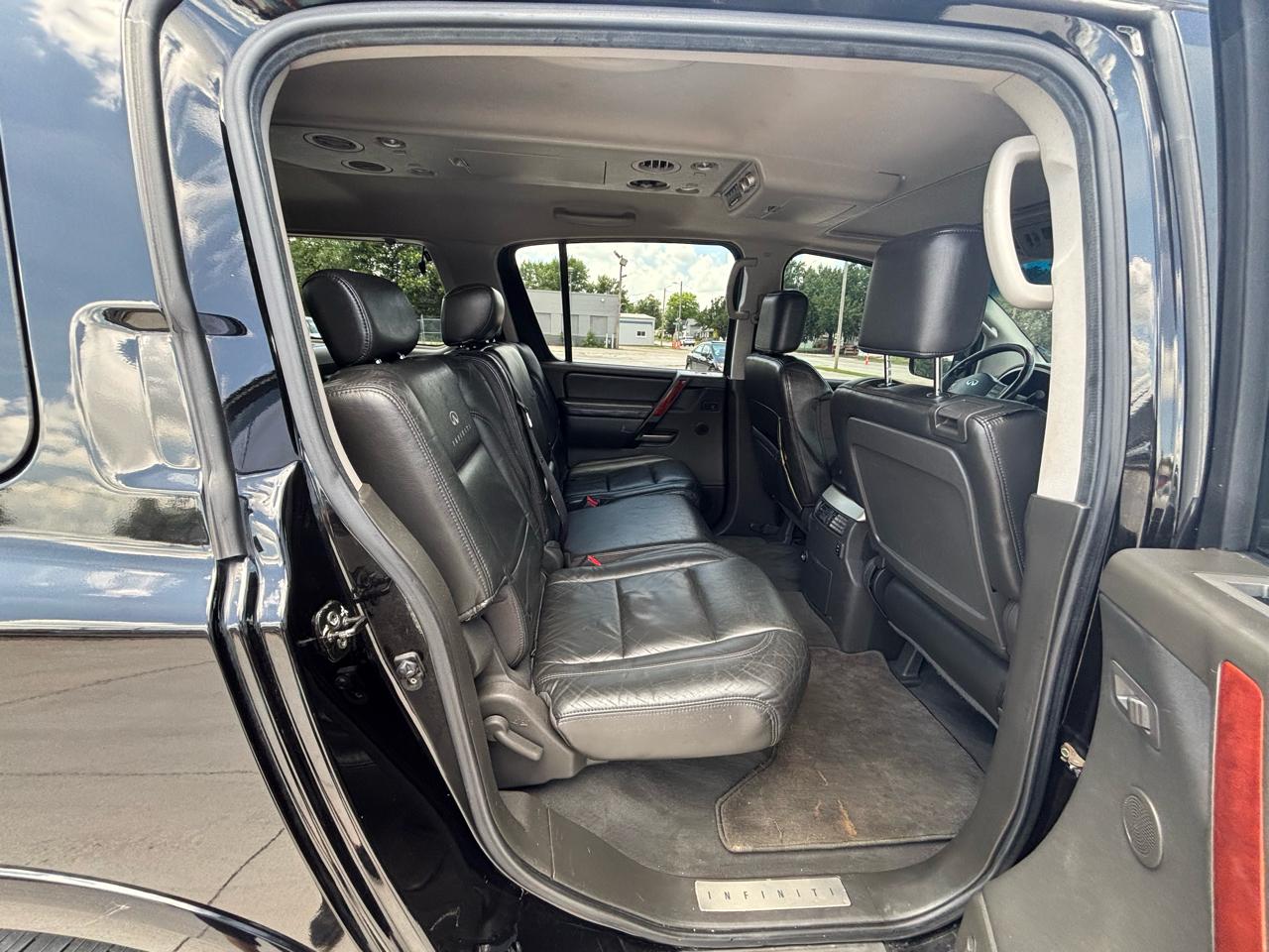 Infiniti QX56 AWD 2004