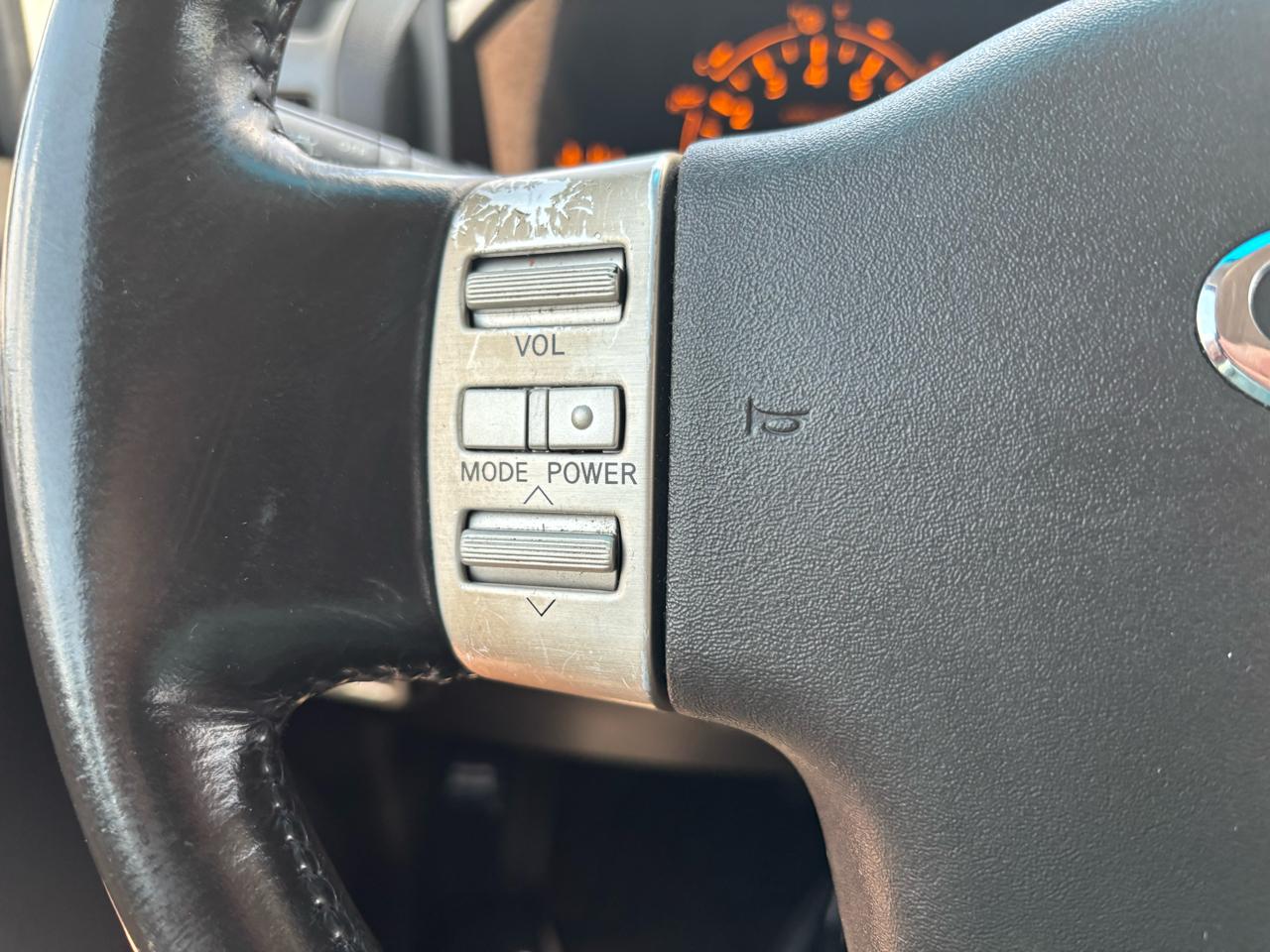 Infiniti QX56 AWD 2004