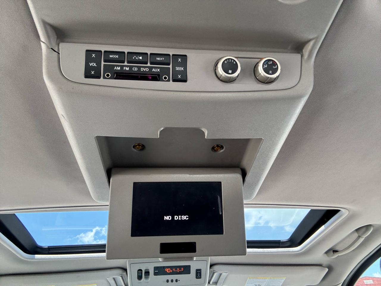 Infiniti QX56 AWD 2004