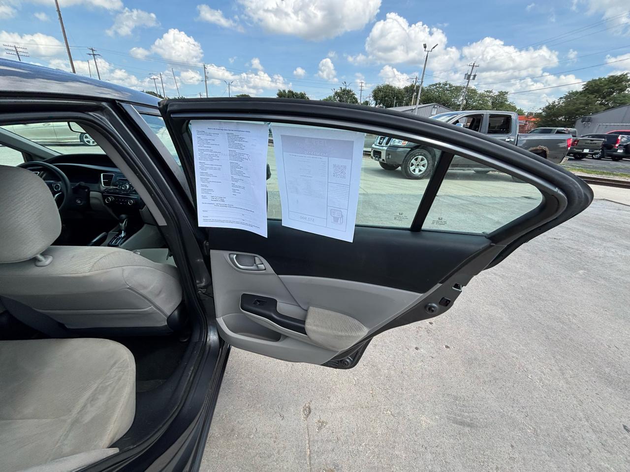 Honda Civic LX Sedan 5-Speed AT 2013