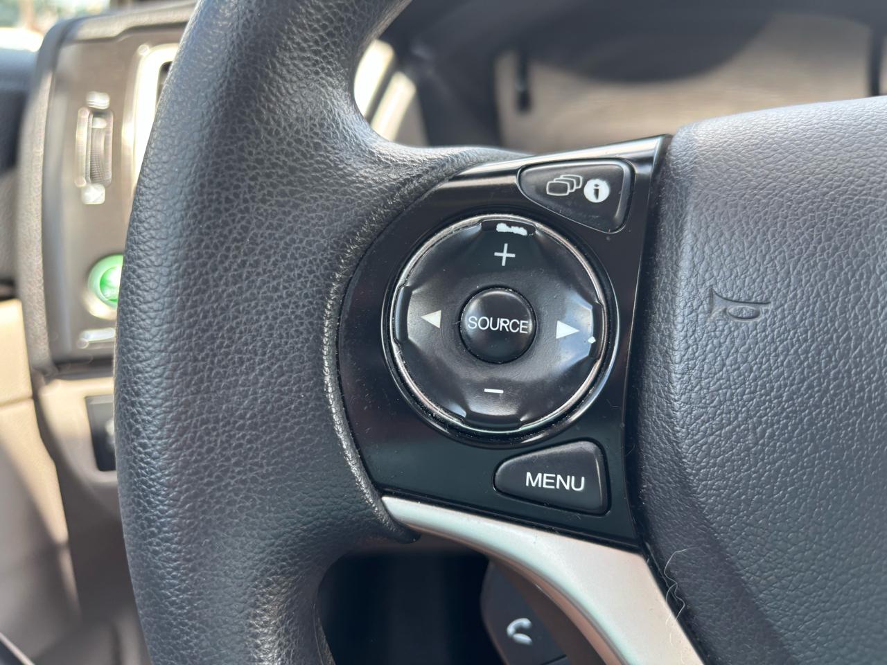 Honda Civic LX Sedan 5-Speed AT 2013