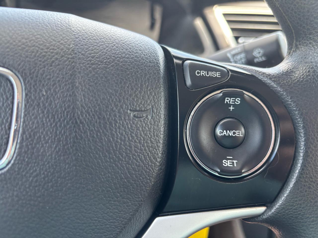 Honda Civic LX Sedan 5-Speed AT 2013