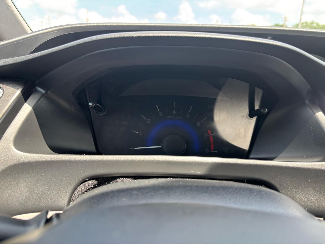 Honda Civic LX Sedan 5-Speed AT 2013